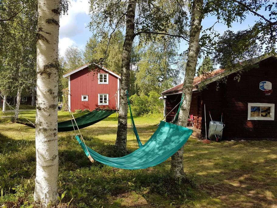 Charmig Gard Med Bastu, Strandtomt Och Utedusch I Naturskoent Omrade Sveg Eksteriør billede